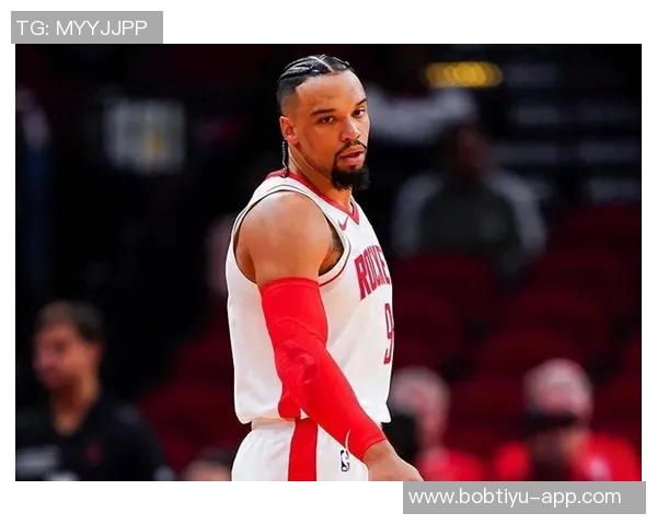 狄龙表现起伏不定17投7中三分火力全开贡献21分助球队争胜 狄龙表现起伏不定17投7中三分火力全开贡献21分助球队争胜