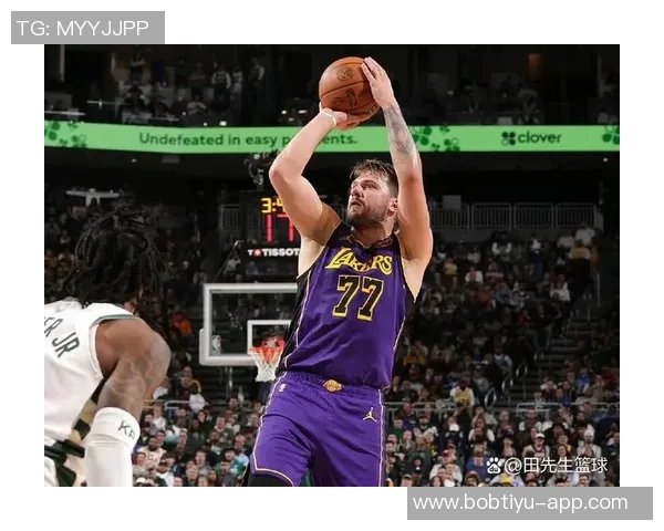 东契奇尽管失误频繁仍砍下38分11篮板5助攻展现超强实力 东契奇尽管失误频繁仍砍下38分11篮板5助攻展现超强实力