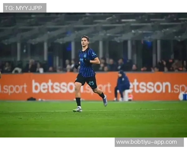 齐沃现场指挥风格独特提前喊接球球员与绰号互动引关注 齐沃现场指挥风格独特提前喊接球球员与绰号互动引关注