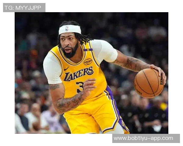 科尔强调季前赛首战湖人将采用深度轮换策略确保球员体能不被过度消耗