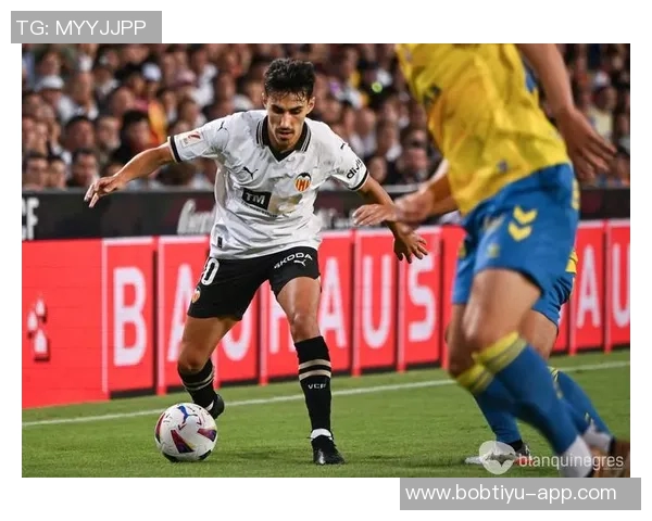 安德烈阿尔梅达频繁更换经纪公司一年内转战三家引发关注