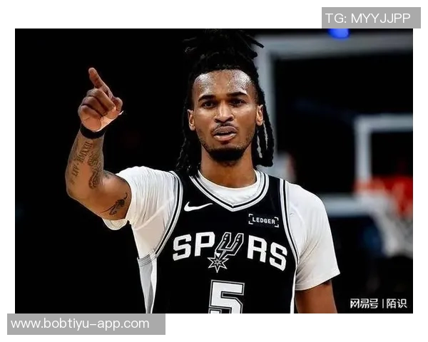 卡斯尔创队史新纪录单场至少30分10板5助命中率超65成为最年轻球员