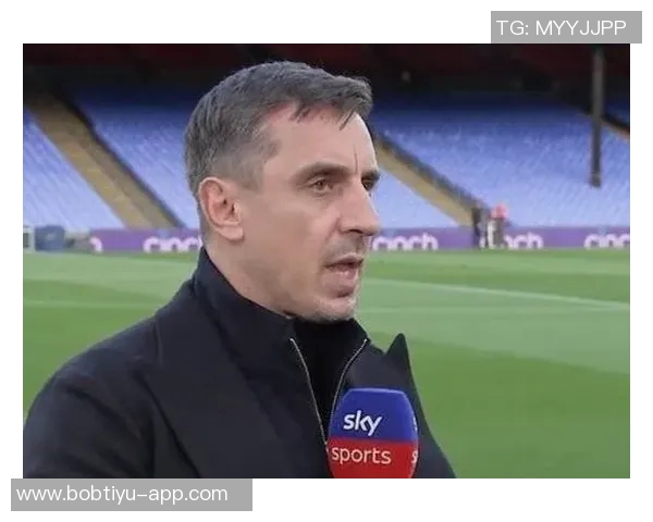 内维尔质疑曼联表现为何缺乏紧迫感与强度踢得如此缓慢