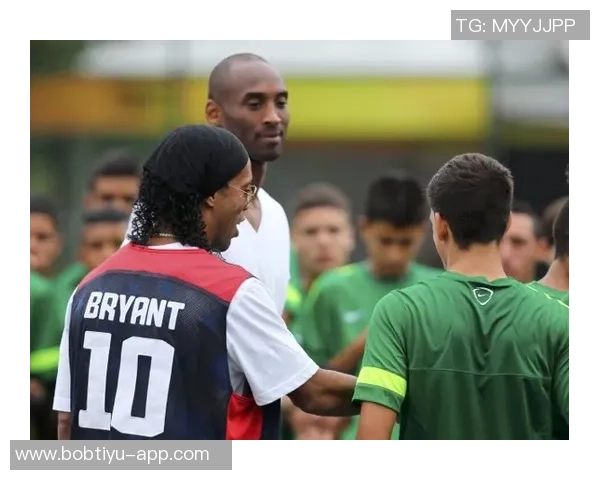 梅西与滕杜卡尔同框合影传奇球星互赠10号球衣展现友谊