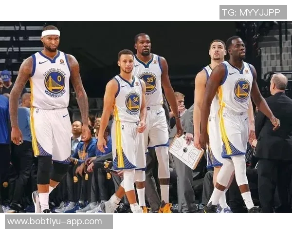 库里谈控球能力：无论有球无球我都能掌控比赛节奏