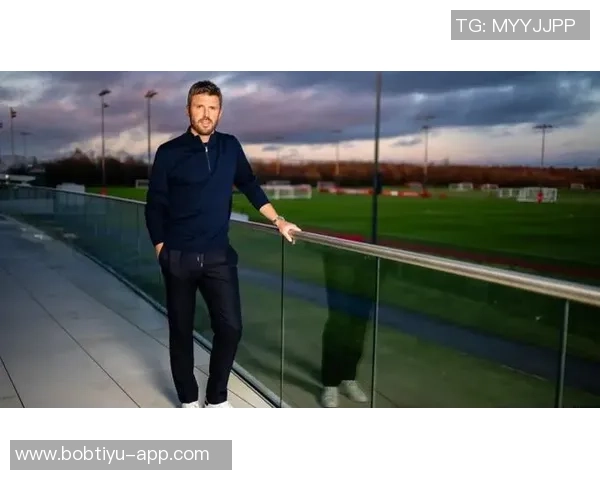 卡里克率队战胜曼城有望成为曼联新任主帅的最佳人选