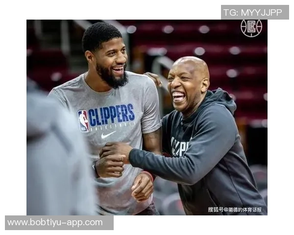 小卡表现低迷9投仅3中全场仅得10分正负值惨淡25