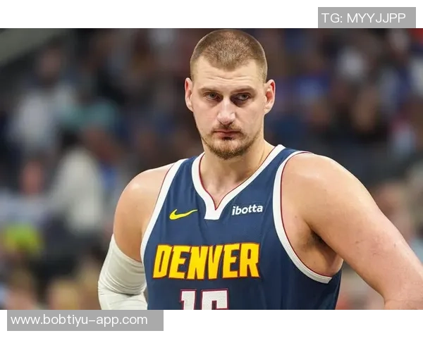 约基奇Joker2高低帮新配色发布黑白反转颜值对比引发热议 约基奇Joker2高低帮新配色发布黑白反转颜值对比引发热议