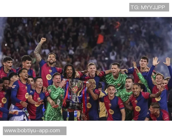 巴萨全力以赴征战国王杯莱万亚马尔佩德里德容悉数在列 巴萨全力以赴征战国王杯莱万亚马尔佩德里德容悉数在列